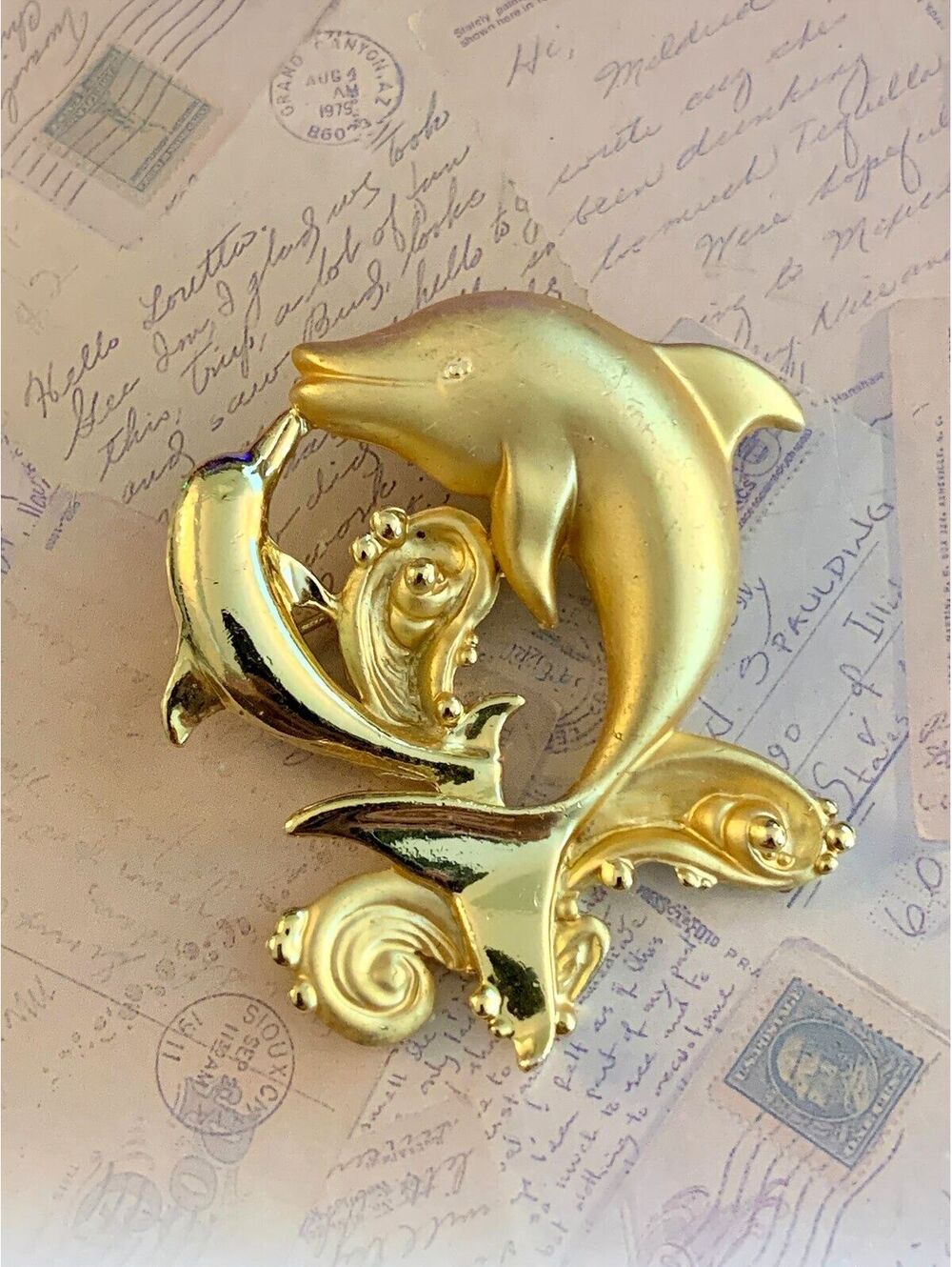 Vintage Signed Gold Dolphin Brooch Pin Ocean Sea Life Jewelry